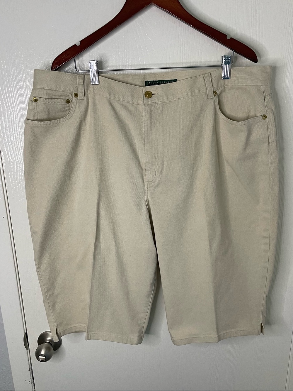 Lauren Ralph Lauren Beige Stretch Bermuda Shorts 22W